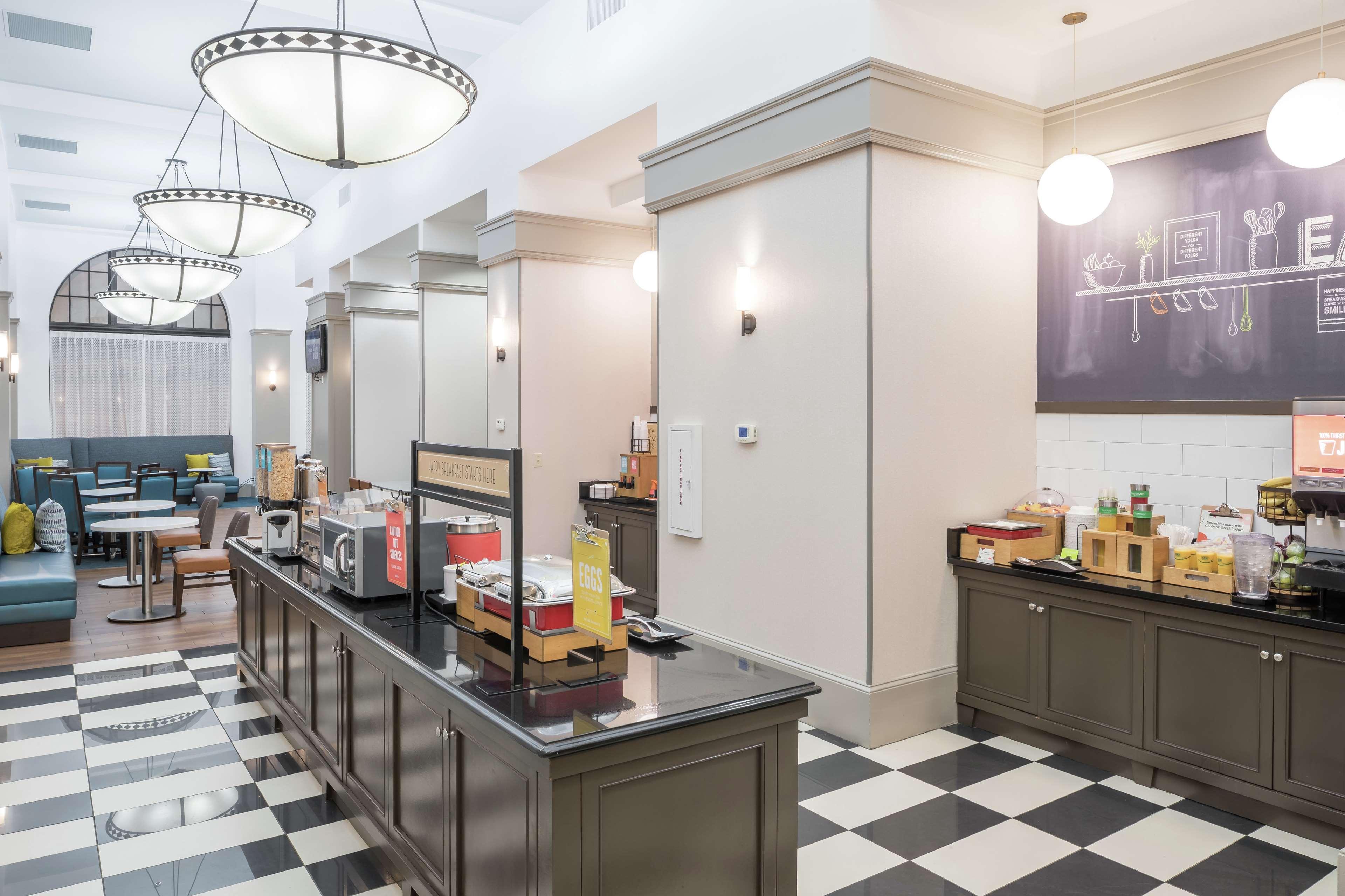 Hampton Inn & Suites Atlanta-Downtown Zewnętrze zdjęcie